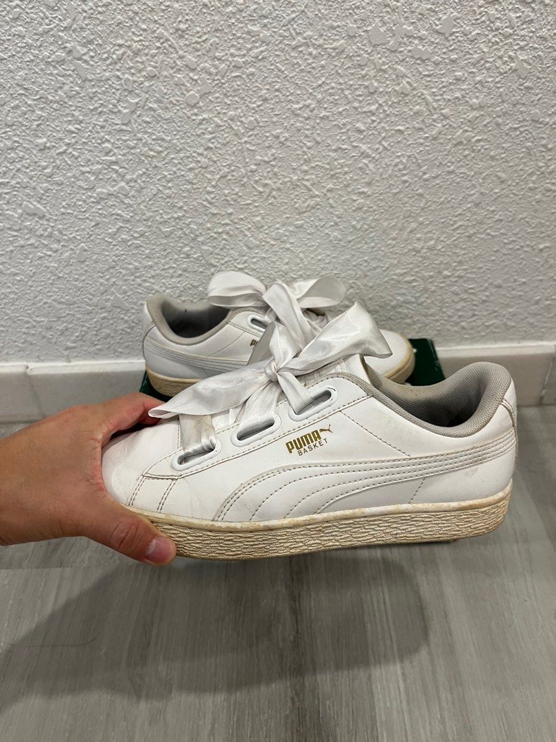 Puma basket heart sneaker Women s Fashion Footwear Sneakers on Carousell