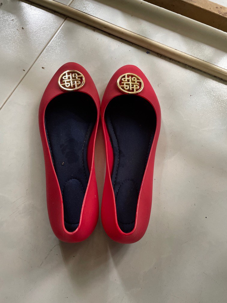 Jelly shoes hush puppies hotsell