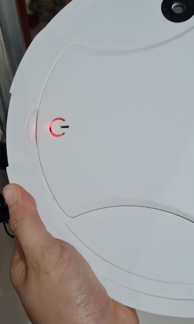 robot vacuum k250a, Furniture & Home Living, Cleaning & Homecare