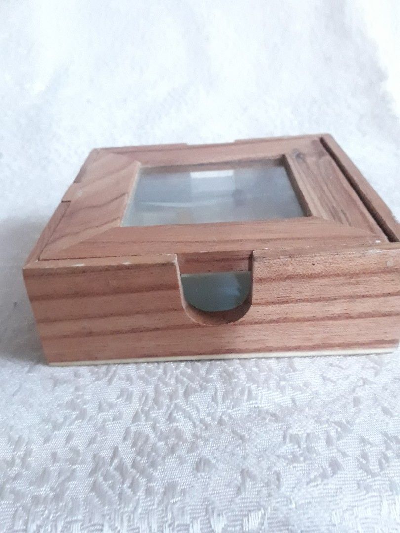 Smashing Glass Coasters with Fish and Underwater Design, Furniture