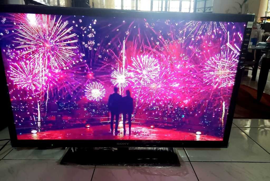 Sony LED TV 40 inch on Carousell