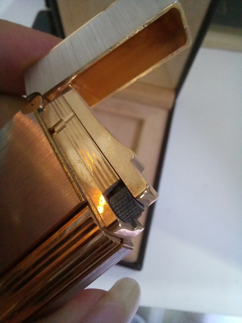 St.Dupont Lighter second original, Barang Mewah, Aksesoris di Carousell