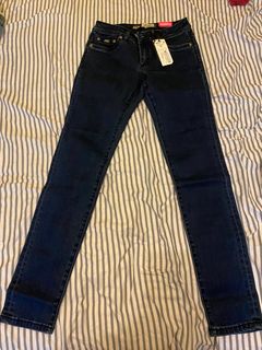 （分類：）位於 。 由 KarY_Bb 提交（商品編號 1197731239，圖片 1）。簡介： 。