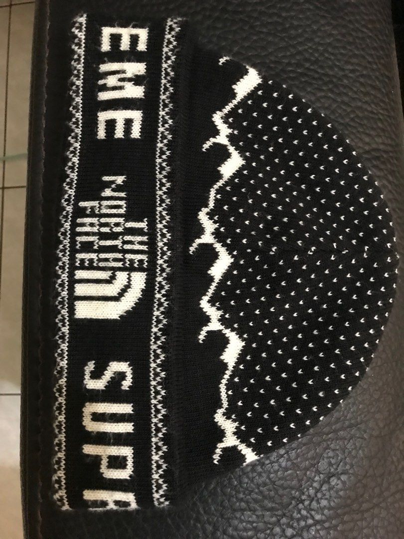 Supreme FW18 TNF Fold Beanie supreme x the north face
