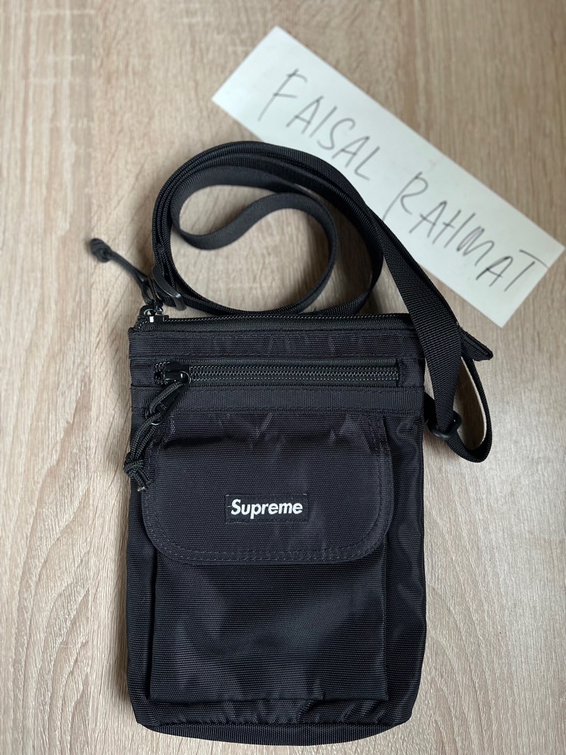 Fw19 supreme shoulder bag hotsell