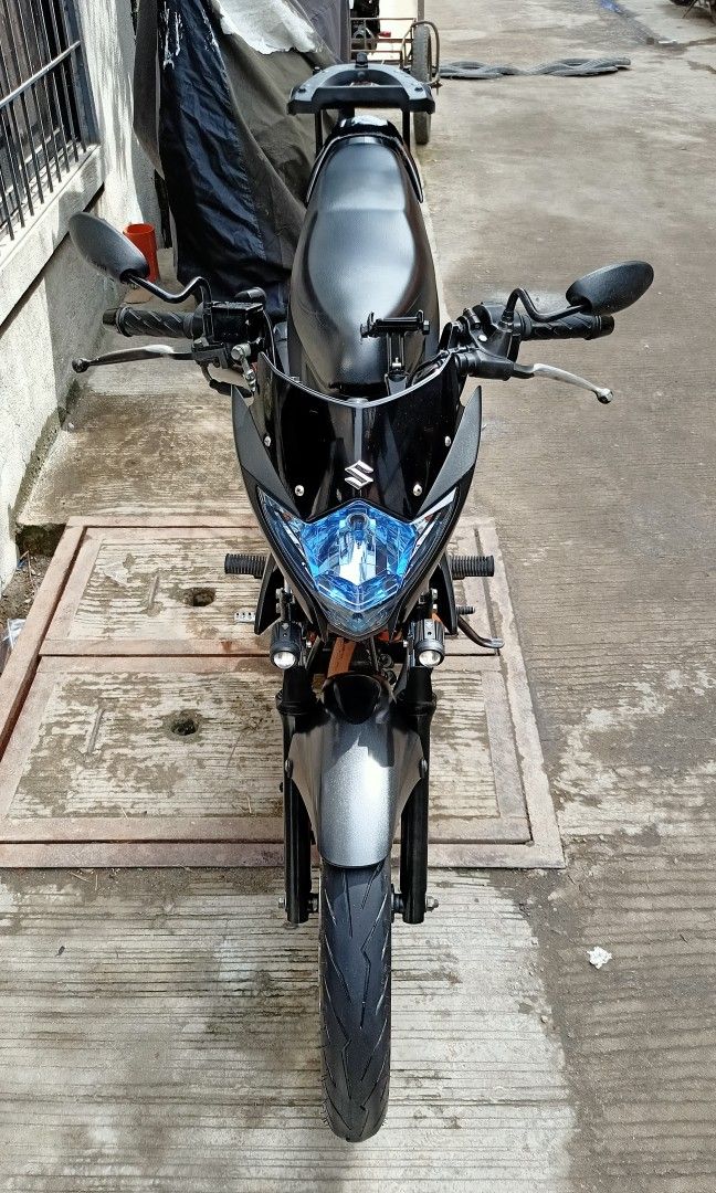 suzuki raider 150 old model