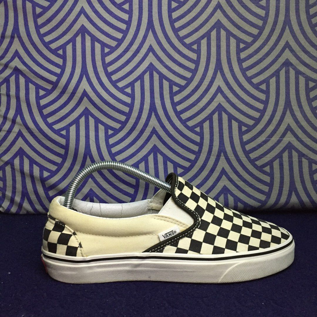 Vans Cream Checkerboard Slip on, Men's Fashion, Footwear, Sneakers on  Carousell