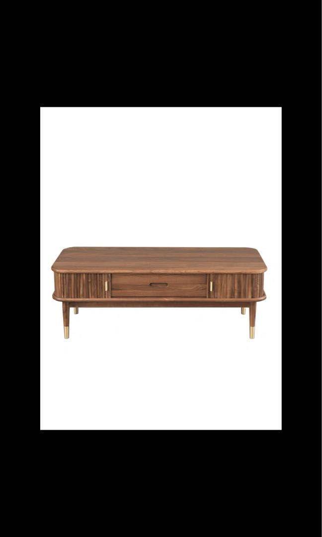 Walnut coffee table, Furniture & Home Living, Bathroom & Kitchen