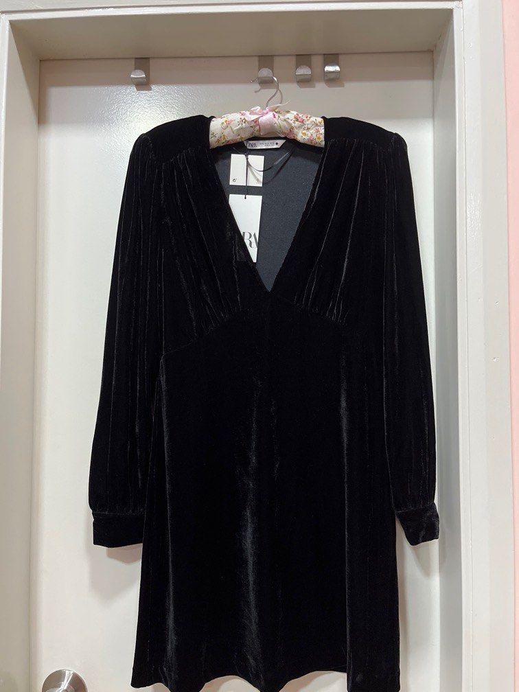 Zara velvet black dress, Women's Fashion, Dresses & Sets, Dresses on Carousell Zara velvet black dress, Women's Fashion, Dresses & Sets, Dresses on Carousell