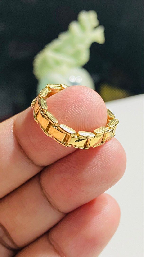 18K Gold Watch Band Ring R63