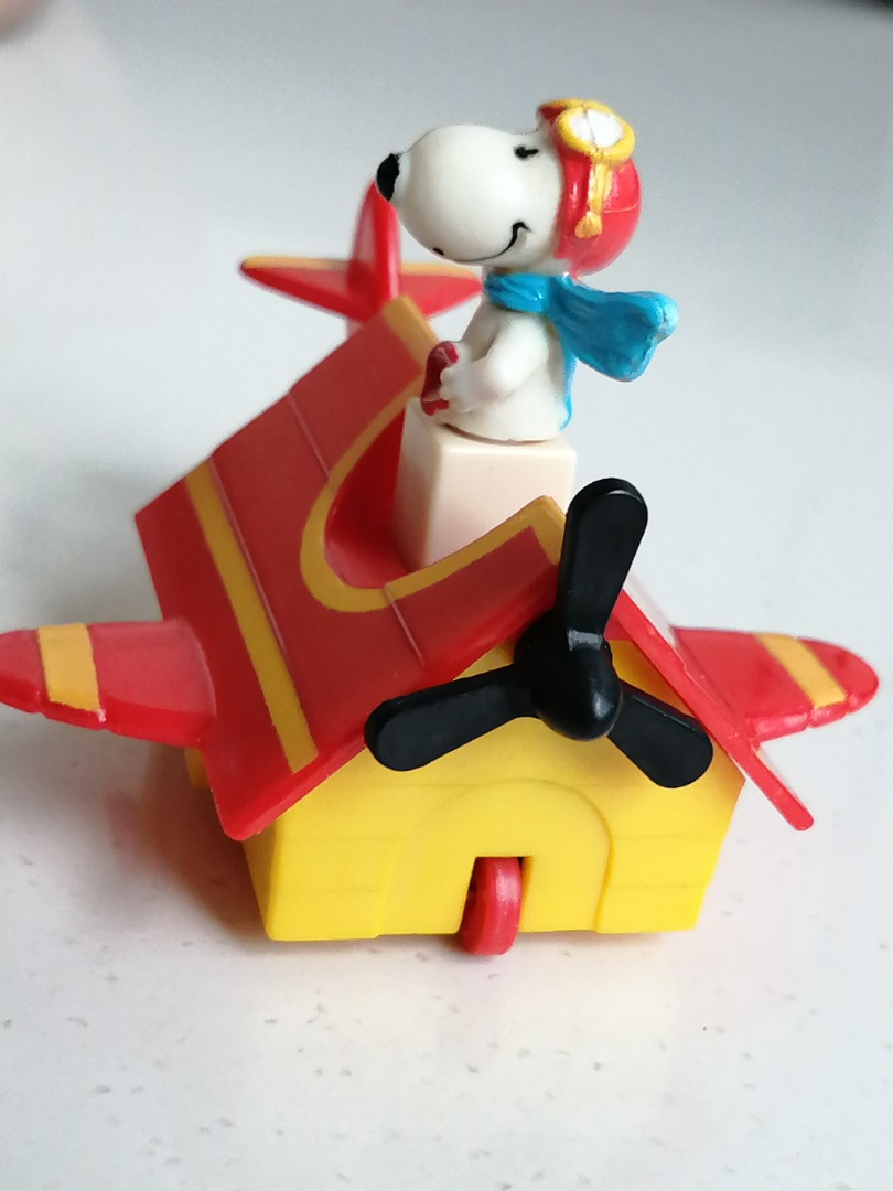 1989 McDonald Peanuts: = #3 of 4 = SNOOPY in Rev-up House Plane.  McDonaldland McDonald’s Happy Meal Toys Set (Vintage MacDonald Toys from  the 80s)