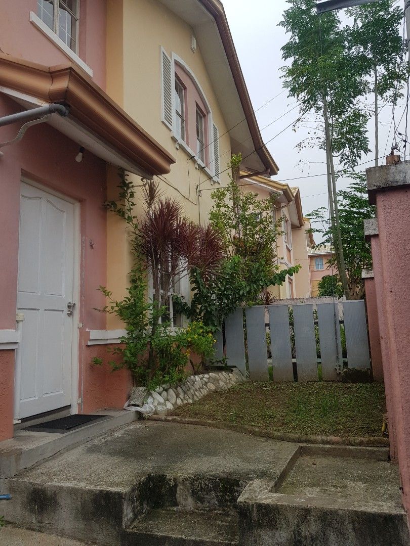 2BR 1TB with car park Cerritos Heights 1 house for rent along daang
