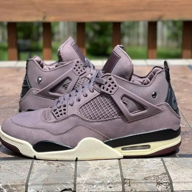 A MA MANIERE AIR JORDAN 4, Men's Fashion, Footwear