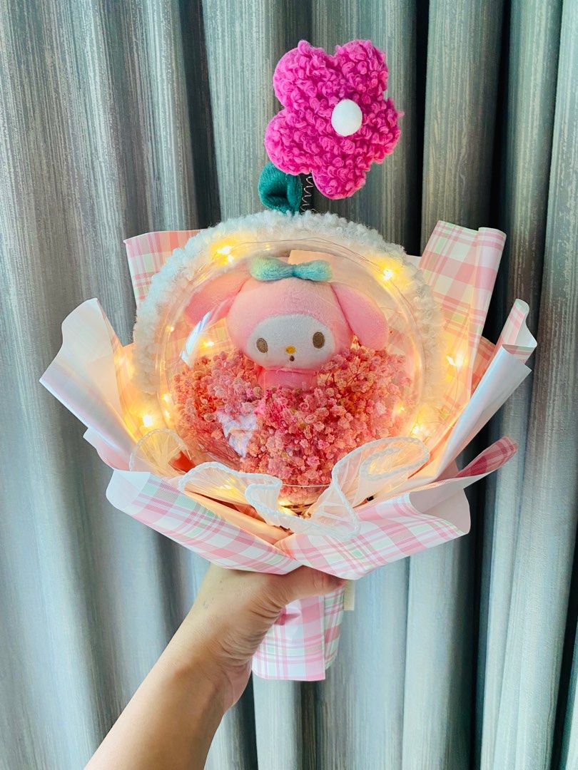 Acrylic ball bouquet, Hobbies & Toys, Stationery & Craft, Flowers & Bouquets on Carousell