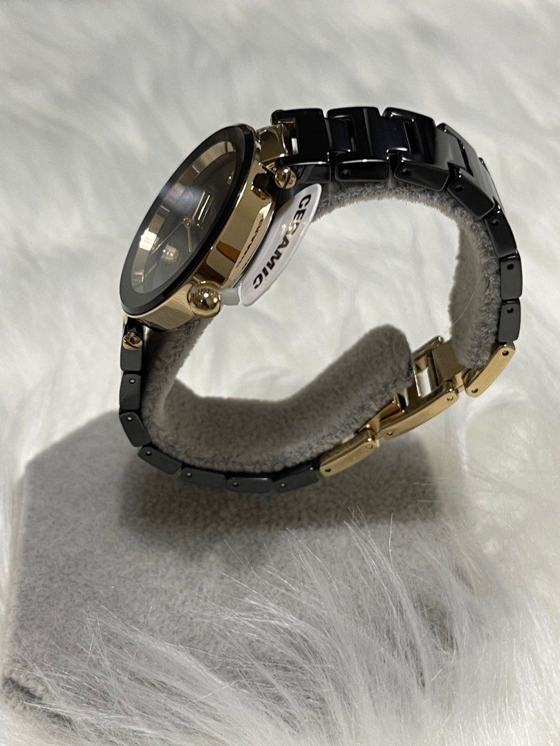 Ceramic bracelet outlet watch
