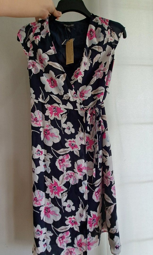 Banana republic floral wrap dress online