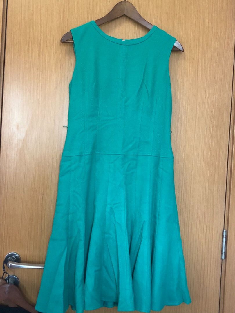 BN Anne Klein green dress