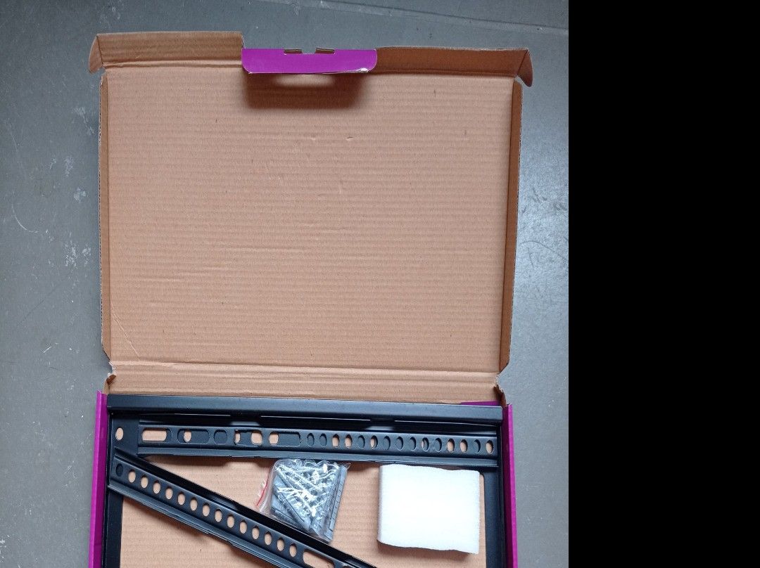 BNIB flat panel TV wall mount406105374275020801