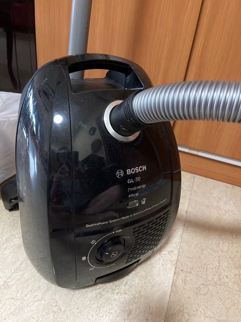 Bosch BGL3A330GB bagged vacuum cleaner, TV & Home Appliances, Vacuum