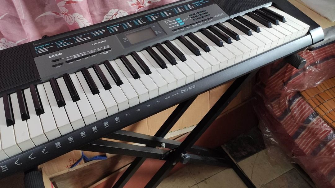 Casio CTK-2550, Hobbies & Toys, Music & Media, Musical Instruments on ...