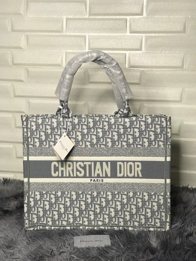 9 Best Christian Dior Bags in Different Sizes and Models
