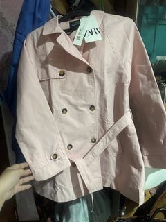 Coat zara size XL , ld 106cm