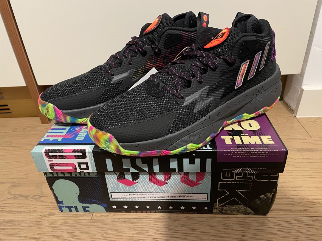 DAME 8 BIG MOOD BASKETBALL SHOES, 男裝, 鞋, 波鞋 Carousell