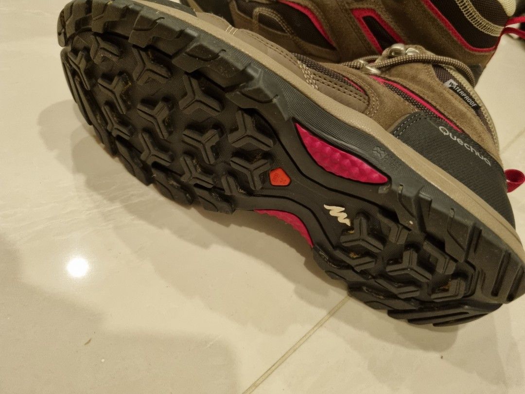 Decathlon Forclaz Waterproof Hiking shoes US7.5