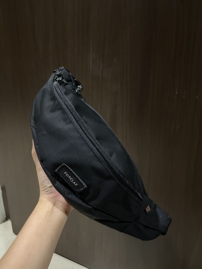 Decathlon sling bag Fanny pack, Men's Fashion, Bags, Sling Bags on