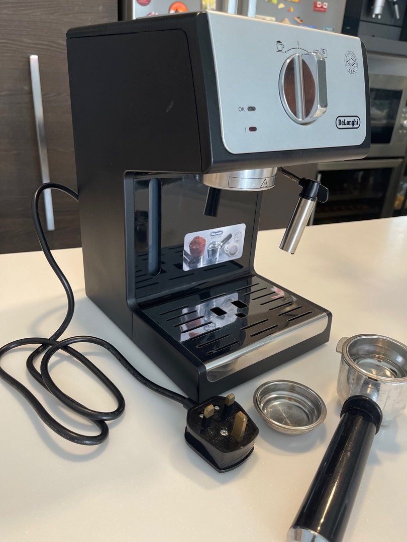 Delonghi coffee machine ECP35.31, TV & Home Appliances, Kitchen