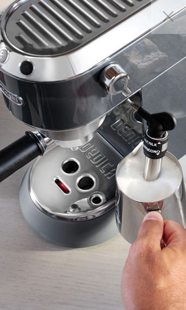 Delonghi coffee machine EC785.AZ, TV & Home Appliances, Kitchen