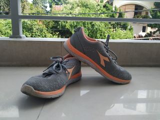(Kategori: ) berada di . Dikirim oleh Fee_Store (ID iklan 1197748857, Gambar 1). Deskripsi: .
