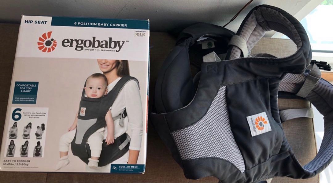 ergobaby leg position