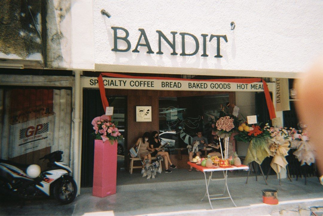 Film camera (not disposable), Photography, Cameras on Carousell