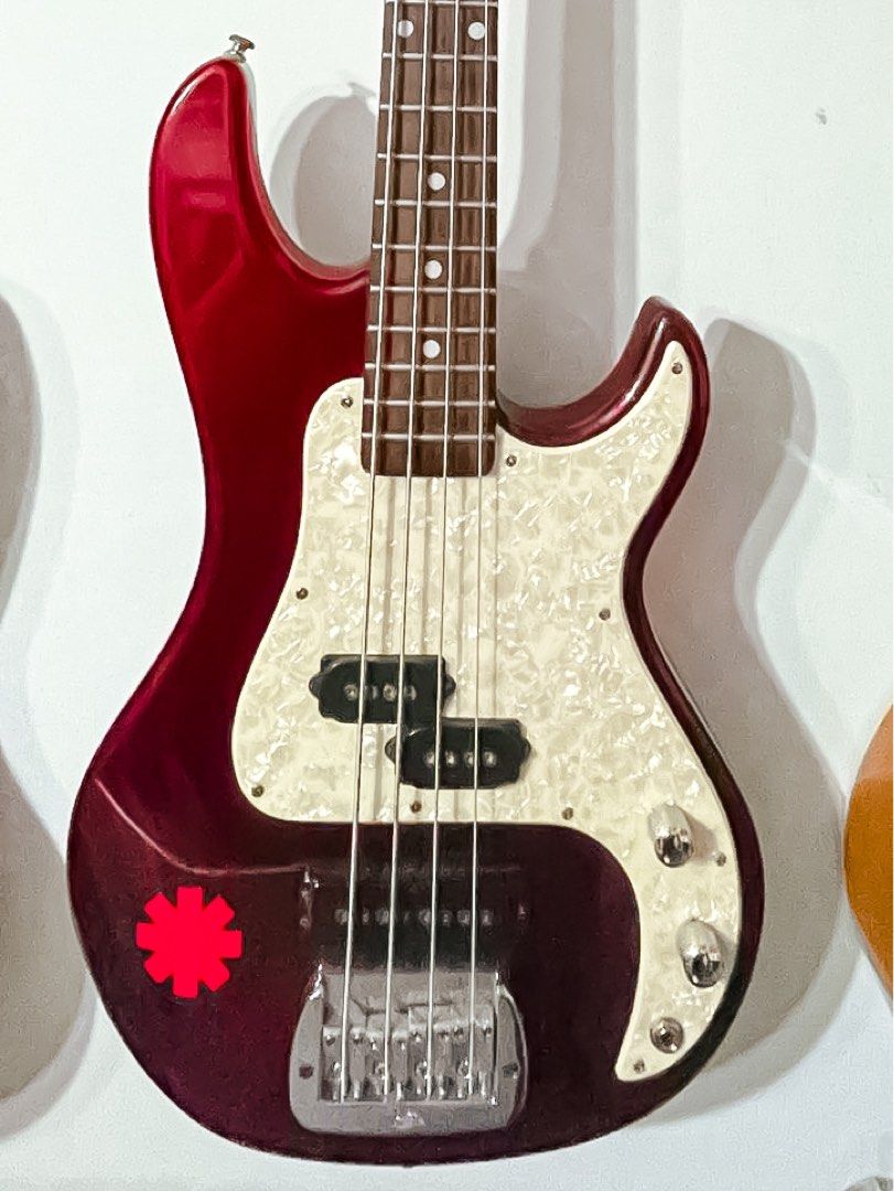 G&L SB-2 Tribute Candy Apple Red - ベース