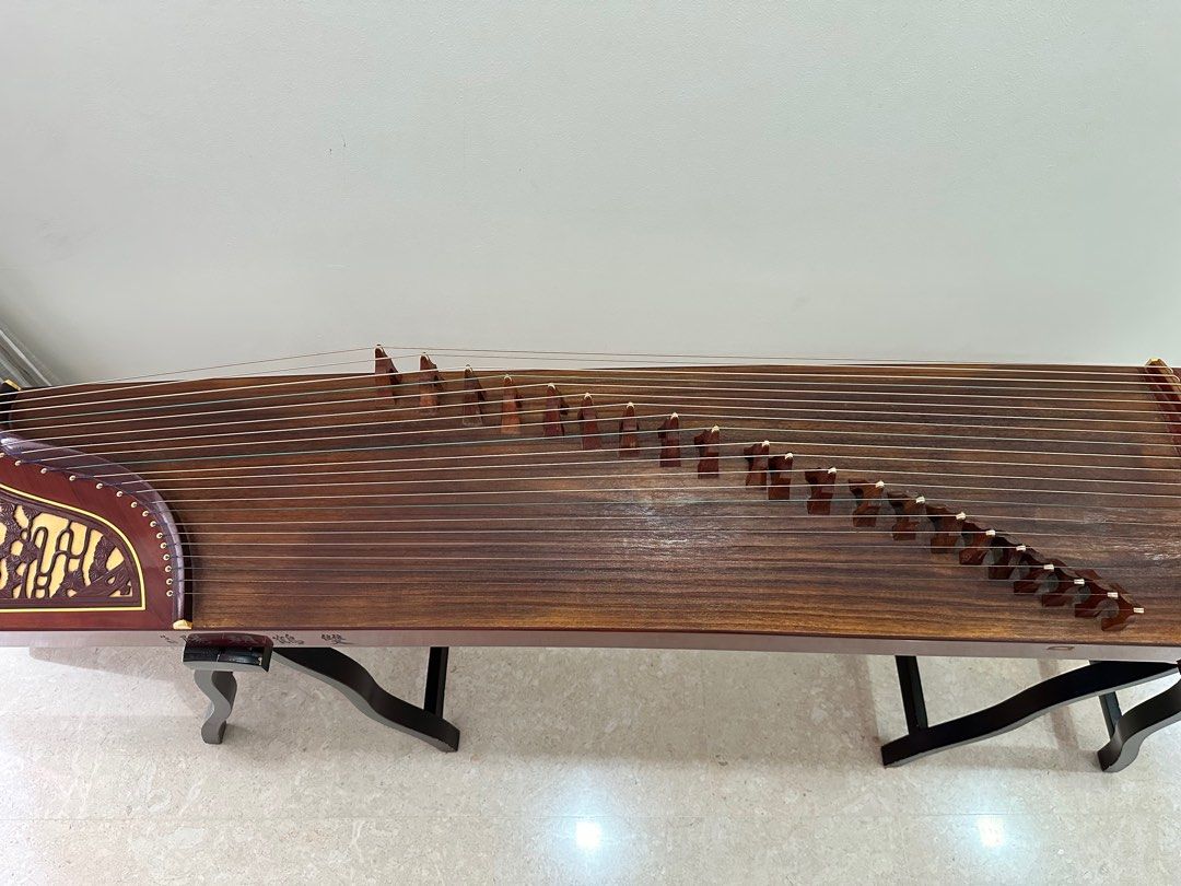 Guzheng 696D (21 Strings), Hobbies & Toys, Music & Media, Musical