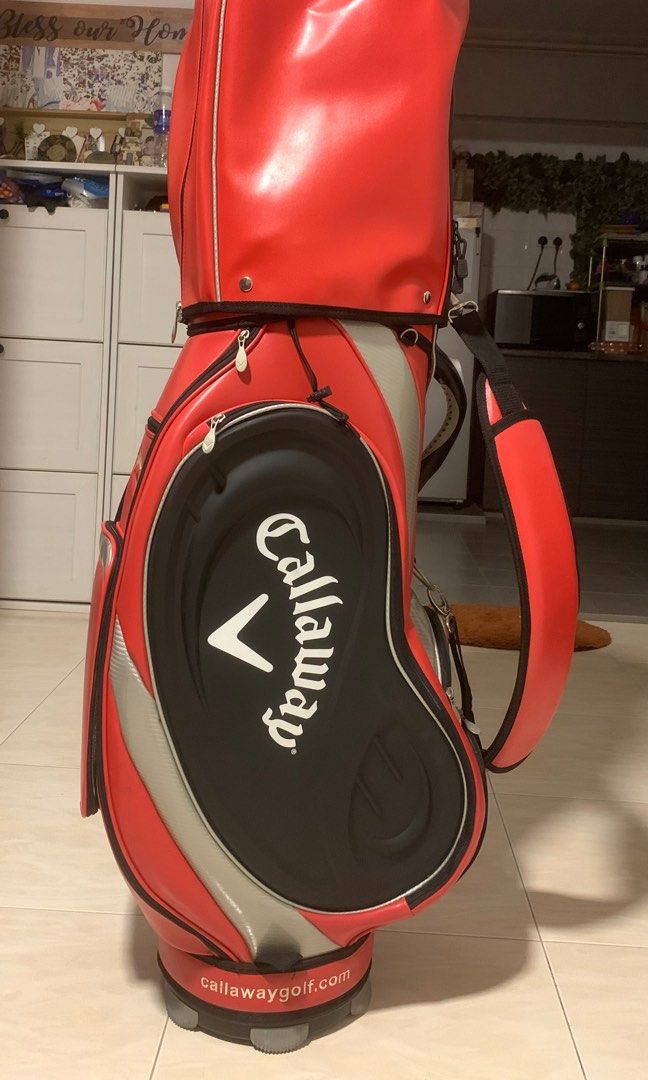 Hardly use Red Callaway PVC leather Golf Bag, Sports Equipment, Other