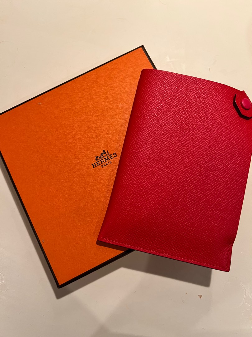 Hermes Passport Holder Y stamp 2020, 興趣及遊戲, 旅行, 旅遊 旅行必需品及用品 Carousell