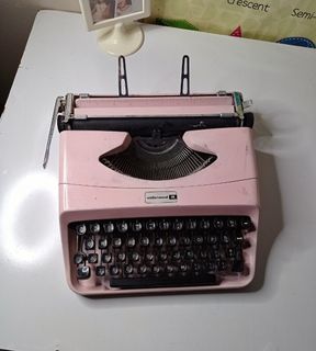 (Category: ) located in . Submitted by paperlatte (Listing ID 1197783896, Image 1). Description: .