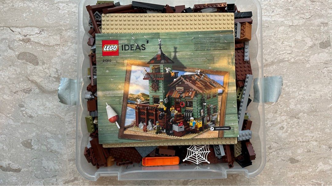 Lego Ideas 21310 Old Fishing Store, Hobbies & Toys, Toys & Games