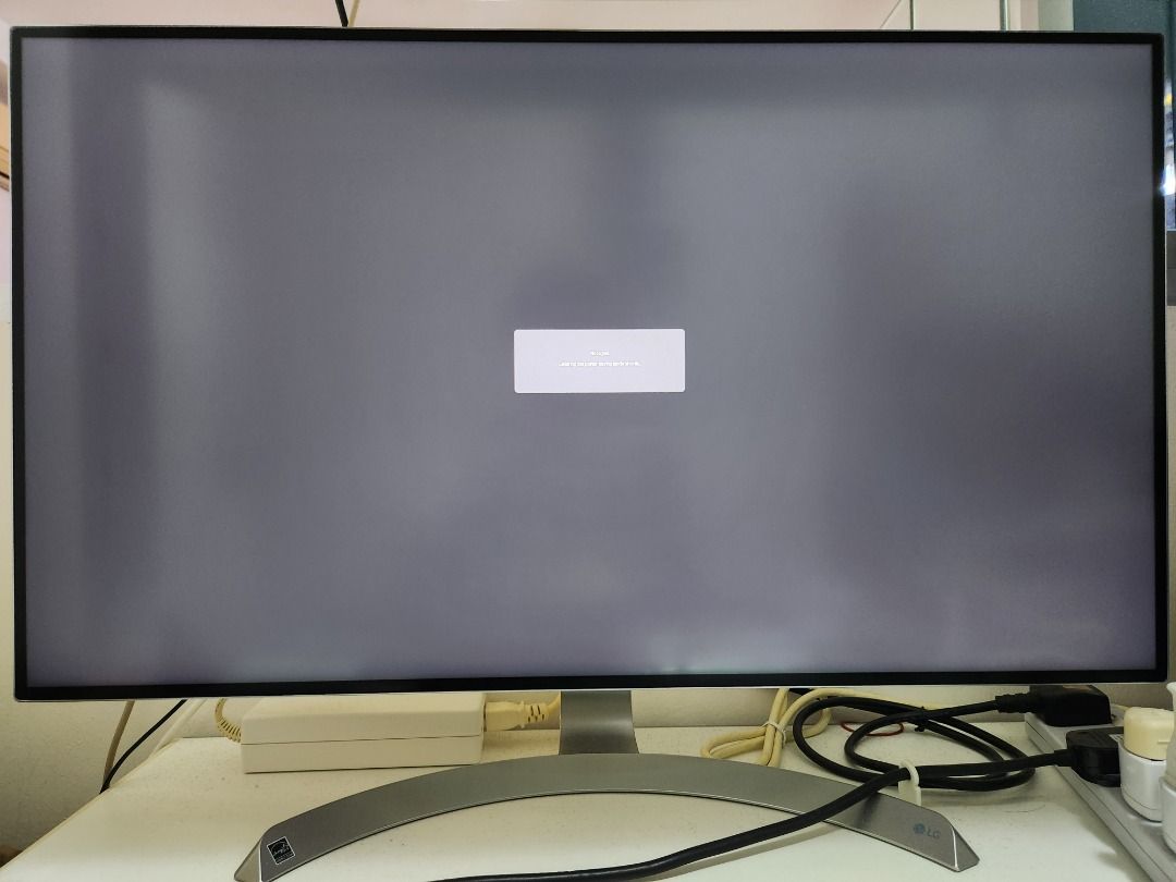 LG 32UD99W 32" inch 4K UHD monitor, Computers & Tech, Parts