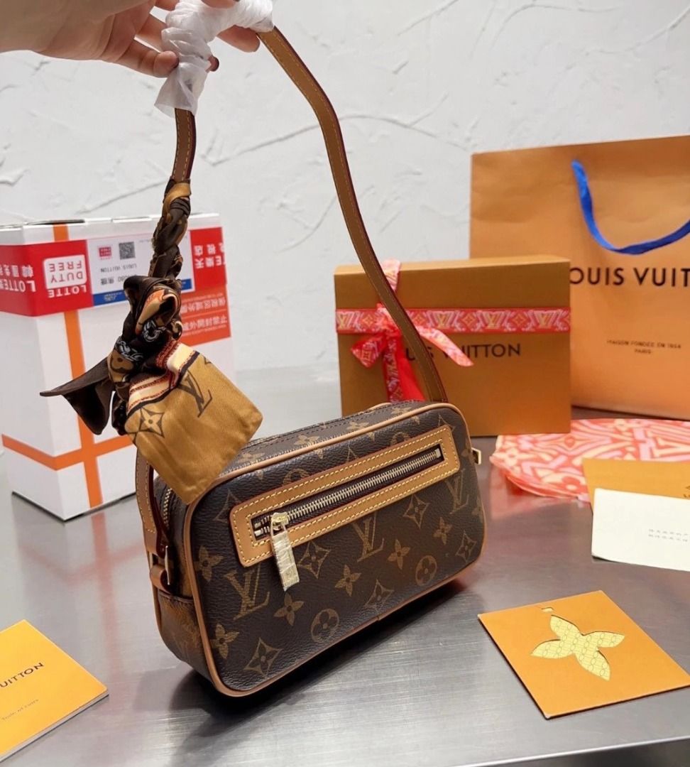 Louis Vuitton necessär i Helsingborg - Gratis annonsering på Citiboard