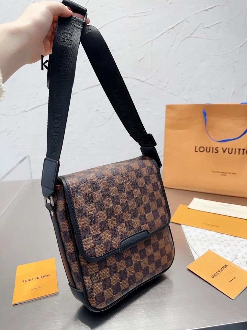 Louis Vuitton Men's Bags