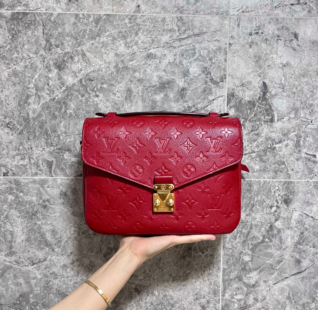 Red pochette metis store