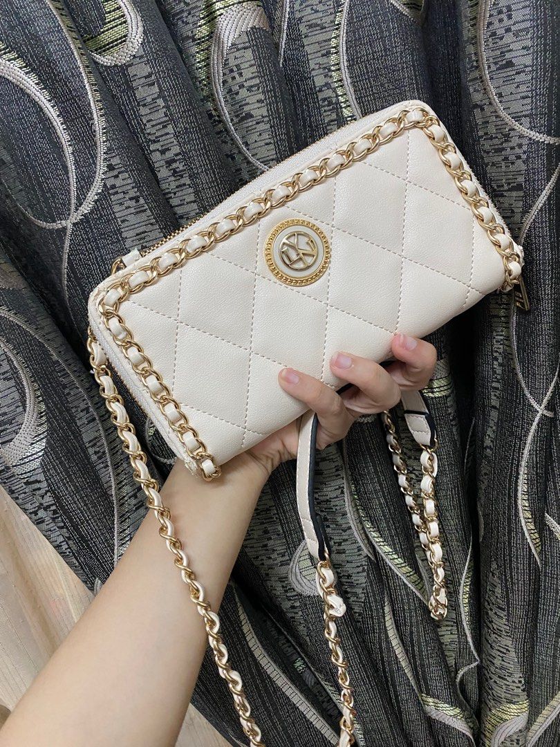 LYN PURSE SLING BAG in white Women s Fashion Bags Wallets