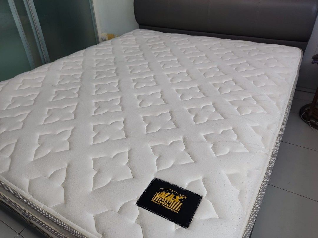 MaxCoil Orthopedic Queen Size Bed with Bed Frame, Furniture & Home