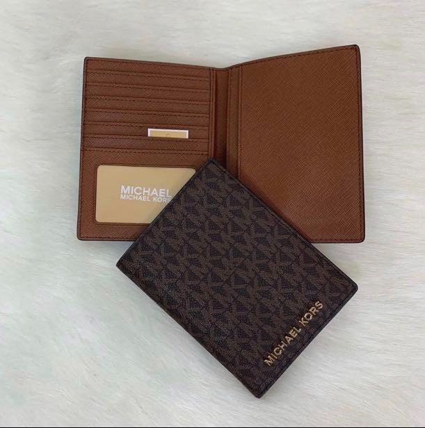 Michael Kors Passport Wallet, Men's Fashion, Watches & Accessories