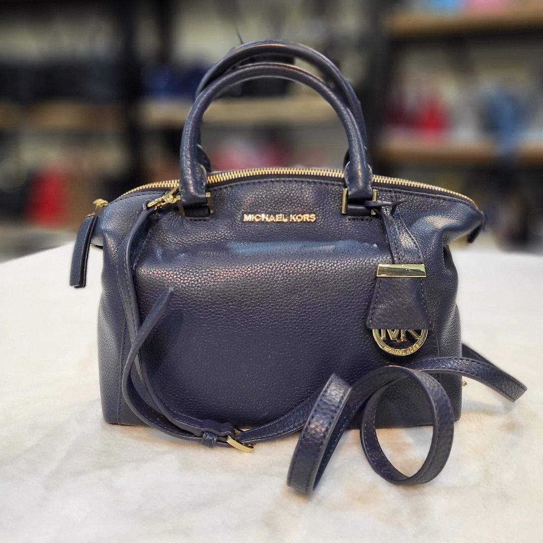 Michael kors riley sale