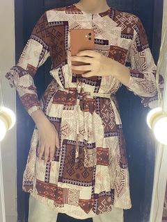 Mididress atau Dress Batik Atau gaun batik