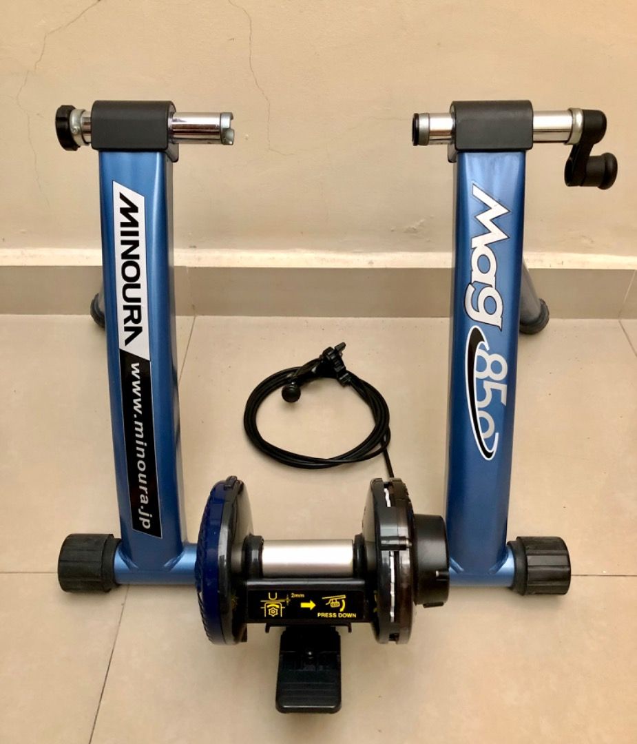 Minoura bike sales trainer mag 850